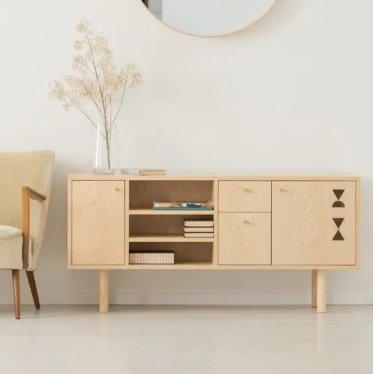 round-mirror-hanging-on-white-wall-in-real-photo-o-BFHA25S-e1615648513938.jpg round-mirror-hanging-on-white-wall-in-real-photo-o-BFHA25S-e1615648513938.jpg